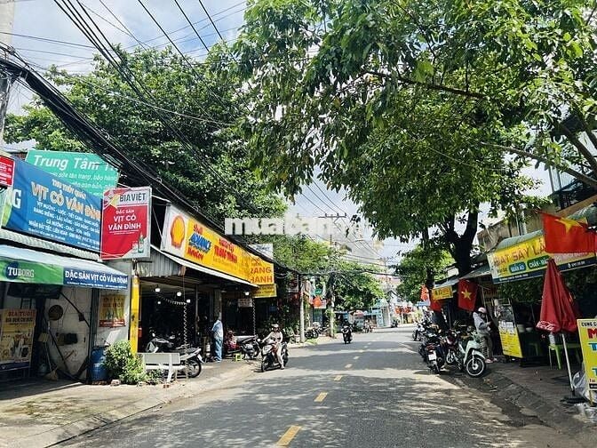 NHÀ MẶT TIỀN KINH DOANH TẤP NẬP_CÁCH ĐH CẢNH SÁT 200M_NGANG 5M_TN CAO