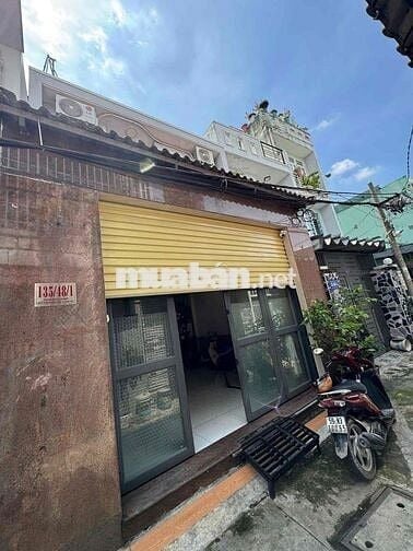 bán nhà gần chợ phạm đăng giản gia 2ty150 nha đẹp