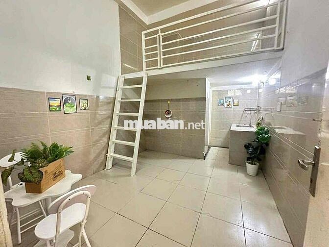 Cho thuê căn hộ ngag Phạm văn đồng