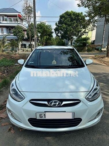 Hyundai Accent 2014 1.4 AT Hatchback - 67000 km