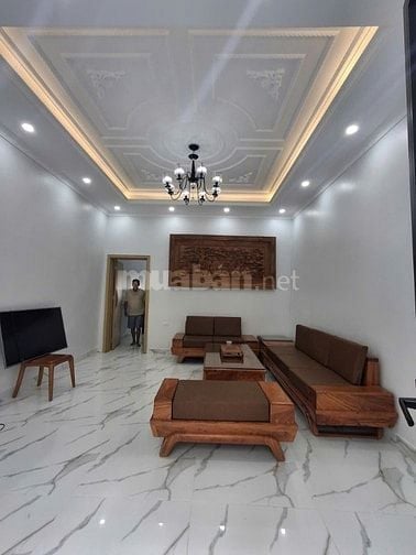 HOT — Nhà 4T mới, sân rộng, gần Vin Phúc Đồng, Long Biên, SỔ ĐỎ!