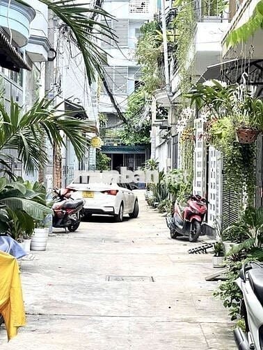 Phạm Văn Chiêu, hẻm xe hơi, khu Dreamhome, 3 tầng btct, 4.1x11, 5.3 tỷ