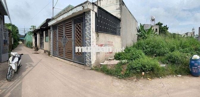 ẤP 8 AN PHƯỚC, CÂY XĂNG DUY PHƯƠNG ĐI VÀO , NGAY SÁT KCN