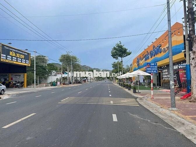 BÁN LÔ ĐẤT 2 MT NHỰA THÍCH HỢP KINH DOANH NGAY TẠI TT LONG HẢI