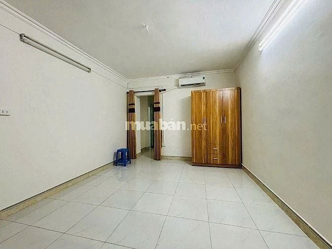 Chính chủ bán CHTT (Tầng 2) Vạn Bảo giá 4,29 Tỷ, 65m2 (2N+1VS).Ô tô đỗ