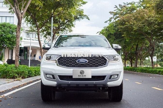 Ford Everest Titanium 2.0L AT 4x2 2020 - xuất HĐ
