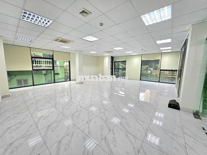 Cho thuê văn phòng 80m2 giá 17tr/th tại phố Yên Lãng nhà mới 100%