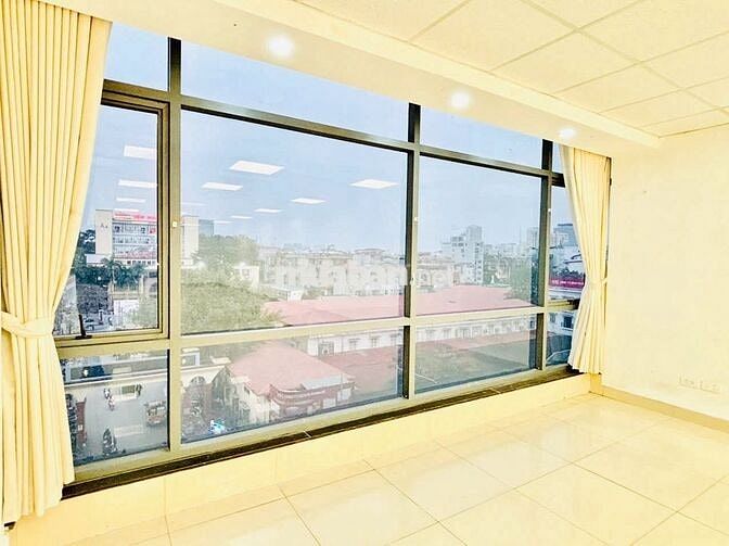 Cho thuê văn phòng tại phố Chùa Bộc - Đống Đa sàn 90m2 giá siêu rẻ