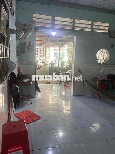 Nhà C4 Dĩ An.123m2 , Hẻm Xe Hơi, Shr, Hơn 3 tỷ