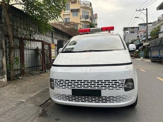 Hyundai Staria Cứu Thương 2025 – Giá Chỉ 875 Triệu