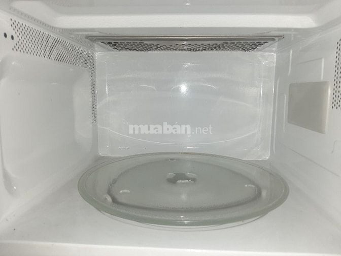Cần bán xác 2 lò vi sóng , giá tổng chỉ  150k, Xe cơm dài 6m giá 5tr