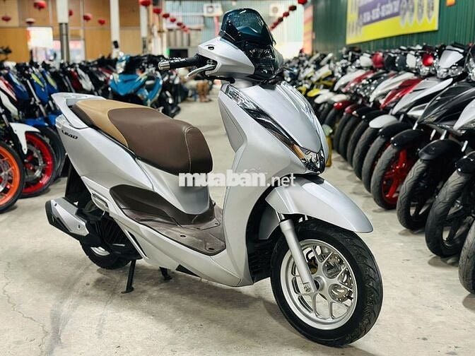 XE MÁYTHANH TÙNG_LEAD 125 XÁM BẠC ĐÈN LED KHÓA SMK