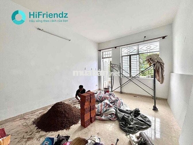 10p qua Q5 Phòng đẹp bancol mới xây siêu rộng Hỗ trợ lắp máy lạnh