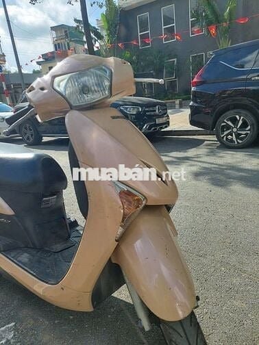 Bán xe Lead mầu kem chính chủ