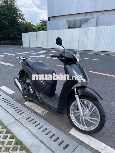 cần bán xe chính chủ SH150i Việt Nam