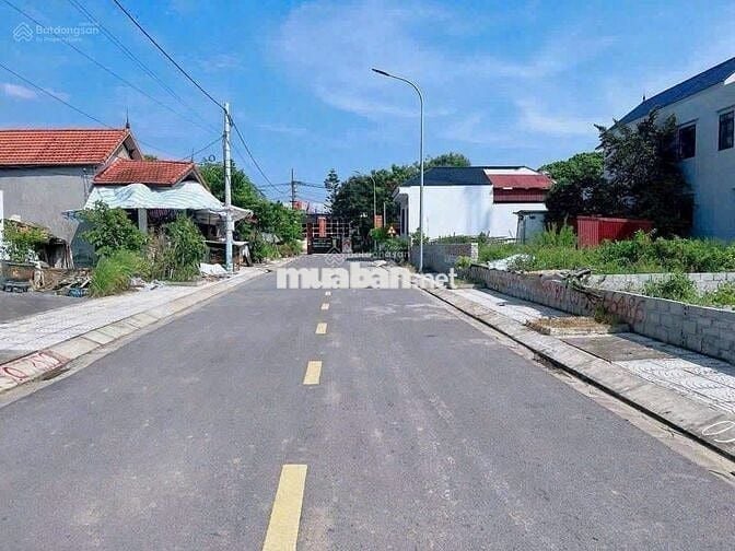 BÁN ĐẤT THỔ CƯ SẴN SỔ MẶT TIỀN TRUNG TÂM TÂN THÀNH- DƯƠNG KINH