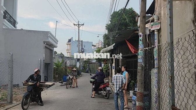 Bán đất chợ Xóm Vắng, Dĩ An, Bình Dương 3,65 tỷ, 80 m2 uy tín giá tốt
