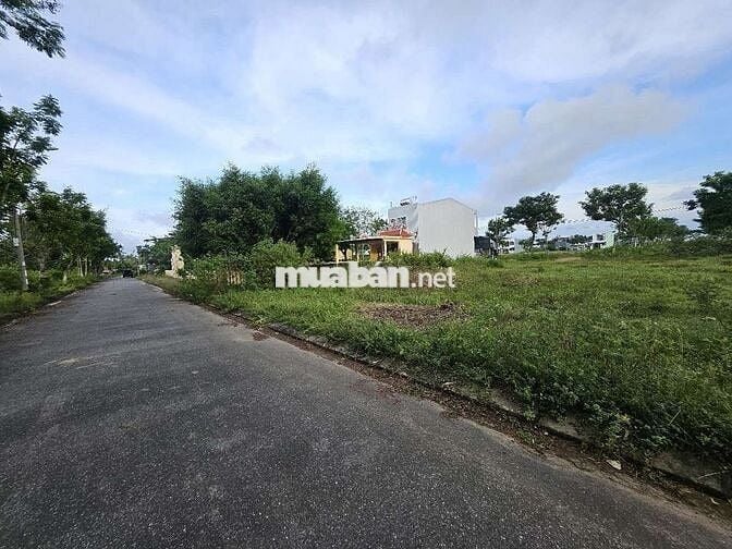 Bán Lô tái định cư 5m5. HÒA QUÝ. NAM KỲ KHỞI NGHĨA. 100m2. 2 tỷ 650
