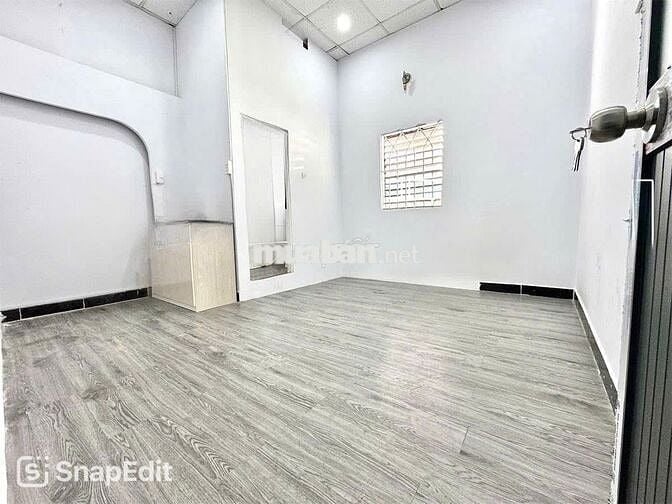 Phòng Cửa Sổ Giá Rẻ Kế IUH - Văn Lang