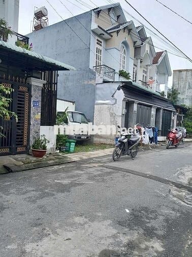 Bán nhà đúc 1 lầu,đường nhựa KDC rộng 7m,Diện tích: 5,40 × 15