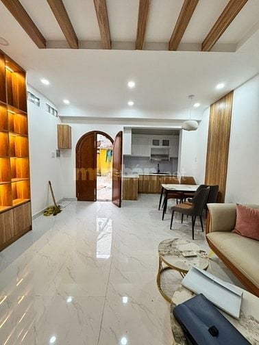 GẦN MẶT TIỀN ĐƯỜNG - HẺM 1 TRỤC - LÔ GÓC - NHÀ MỚI ĐẸP - 3 TẦNG BTCT