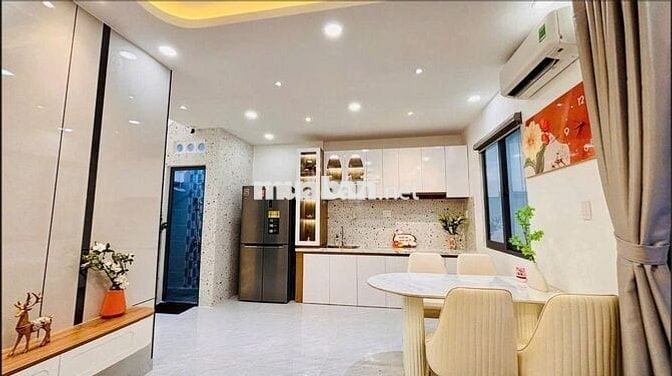 BÁN NHÀ PHONG CÁCH ẤM ÁP, FULL NỘI THẤT, GIÁ CHƯA ĐẾN 6 TỶ