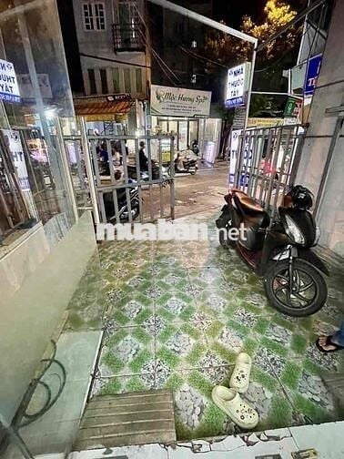 Bán gấp nhà mặt tiền Bùi Quang Là 2 tầng, 4.2 x 26 chỉ 9.x tỷ
