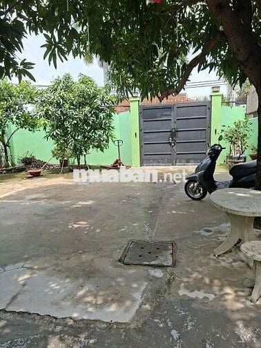 🏡Cho thuê nhà + sân vườn (hẻm CPhạm Hùng, hẻm trước nhà 6m xe hơi 🚘🚖 x