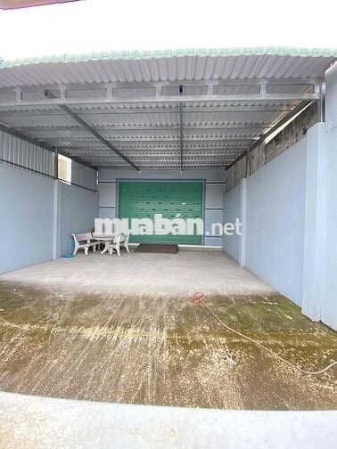 Cho thuê kho, xưởng 360m2 đường nhựa lớn