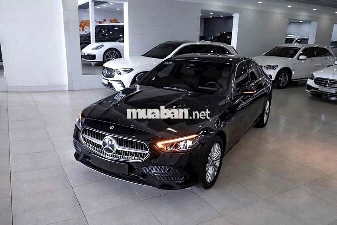 Mercedes C200 Chính Hãng Mới Đi 3.500 Km,Như Mới
