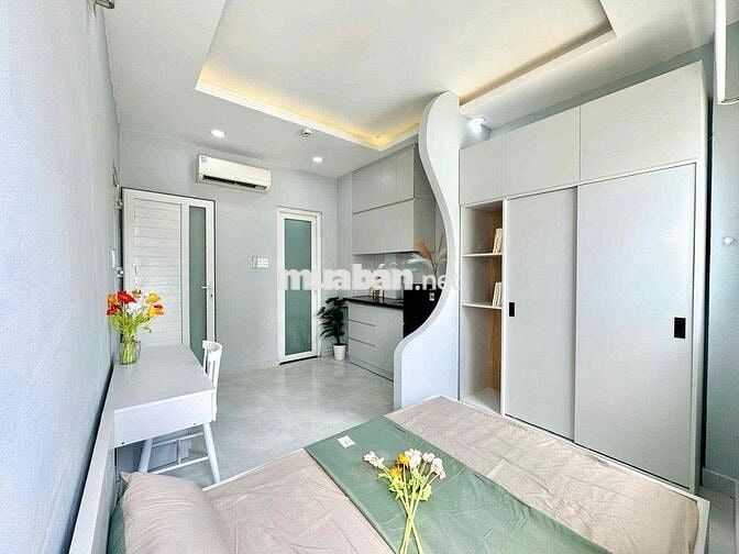 Cho thuê phòng trọ tách bếp ban công giá rẻ 25m2 gần cầu Nguyễn Văn Cừ