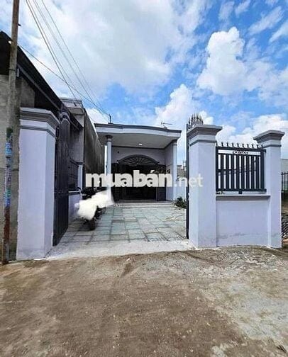 Bán gấp căn nhà cấp 4 ở Đ. Võ Văn Điều,Phước Thạnh 128m2 SHR giá 800tr