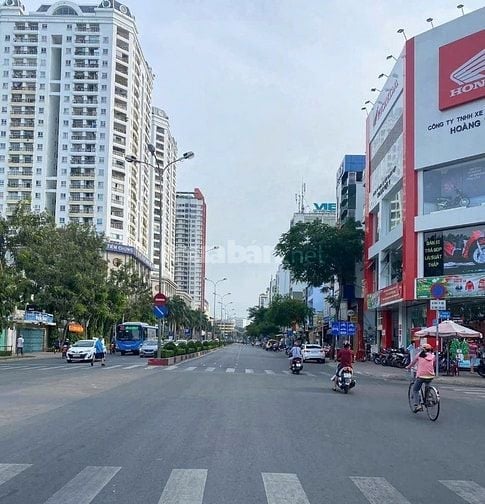 đất thổ cư SHR, góc 2 mặt tiền Nguyễn Gia Trí, P25, Bt.DT:8,5x21.