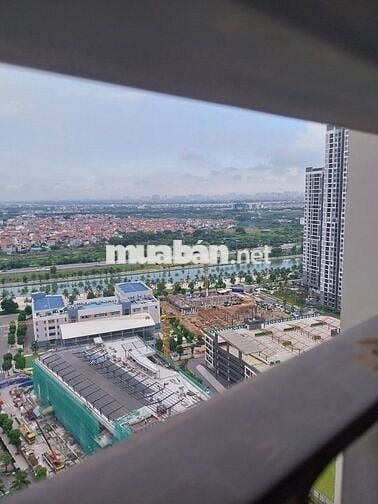 Bán gấp chung cư chồng ko cho đi xem pháo hoa, ở nhà cũng xem được rồi