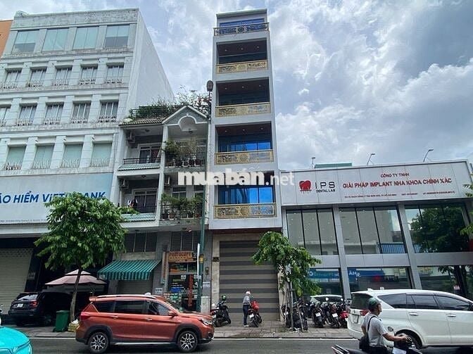 Cho thuê tòa nhà Bạch Đằng; Hầm 6 tầng đầy đủ công năng chỉ 70tr