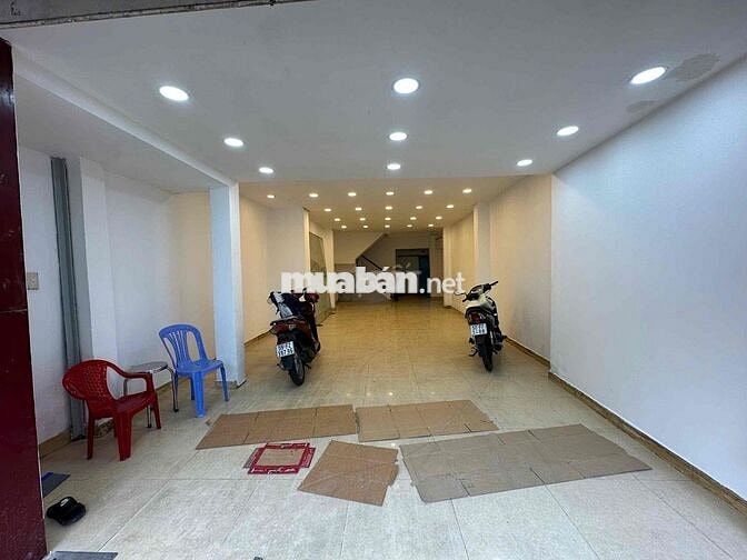 cho thuê nhà nguyên căn mặt tiền đường Nguyễn Thượng Hiền Q.3 ngang 5m
