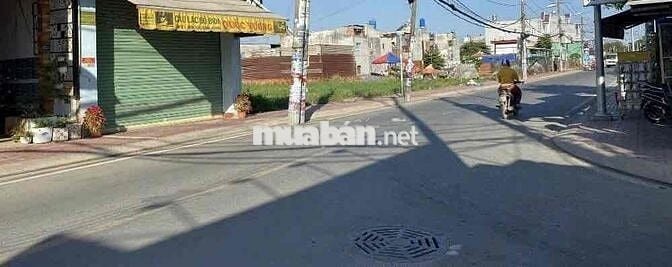 TỐI CẦN BÁN LÔ ĐẤT THỔ SHR MTKD TẠI VĨNH LỘC A.