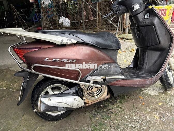 Bán Xe Honda Lead đời 2011 màu Nâu đen, xe còn tốt