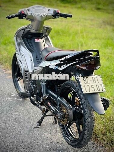 Xe côn tay Yamaha Exciter màu bạc đã dùng ,
