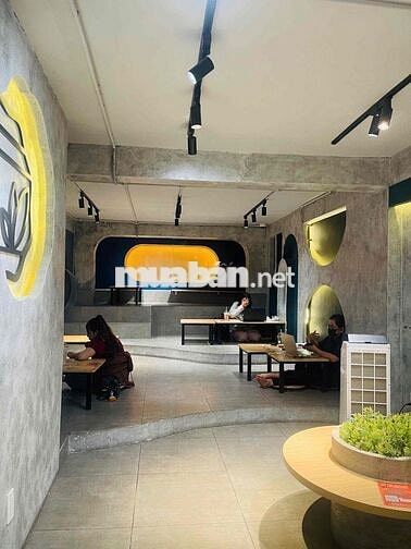 Nhà mới đẹp 99% Đoạn ẩm thực Nguyễn Tri Phương Q10