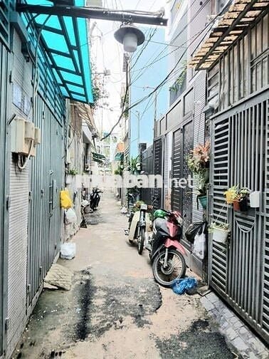BÁN NHÀ ĐƯỜNG SỐ 4, P.11 - NGAY CÔNG VIÊN LÀNG HOA GÒ VẤP