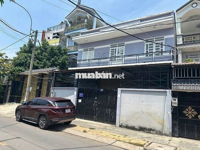 10 x 32.  Mặt Tiền Kinh Doanh . Giá vẫn còn thương lượng