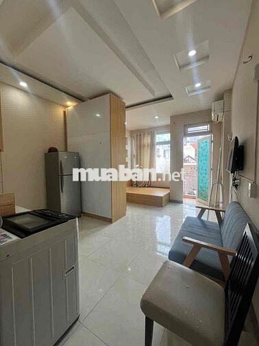 cho thuê phòng ban công bếp xa giường gần công viên gia định Phú Nhuận
