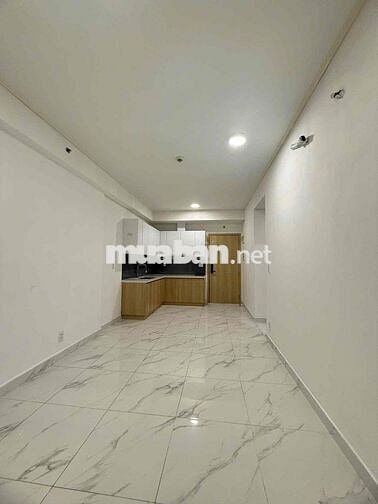 Cho thuê saigon asiana 71 m22pn 2ưc cơ bản giá 10tr5 ở liền