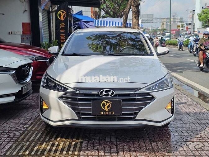 HUYNDAI ELENTRA 1.6 MT SX 2020 ODO 50.000 KM
