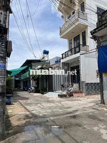 Bán Nhà 52M2 Hẻm xe tải Hiệp Thành Quận 12