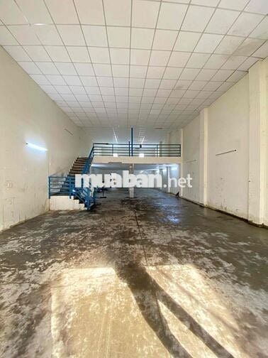 Kho, xưởng 320m2 Đường xe Conten 24/24 Hóc Môn