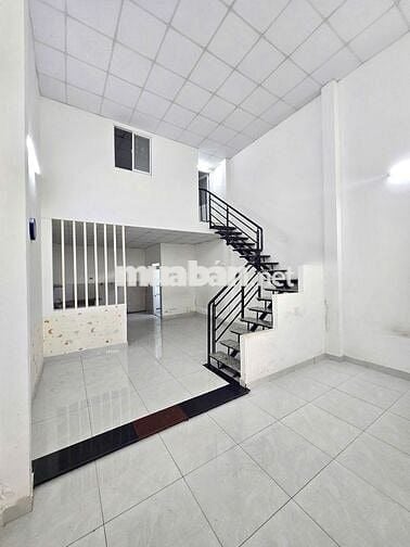 CHO THUÊ NHÀ 2T 5 x13M TRẦN THỊ HÈ HIỆP THÀNH Q12 HẺM 9M 6,5TR/T