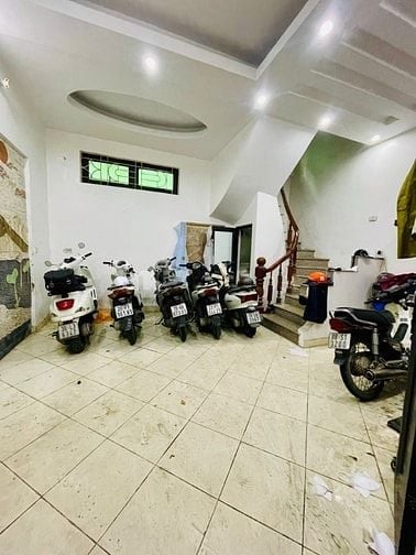 BÁN NHÀ 5 TẦNG TRONG NGÕ MẶT ĐƯỜNG CẦU GIẤY, MẶT TIỀN RỘNG HƠN 5M