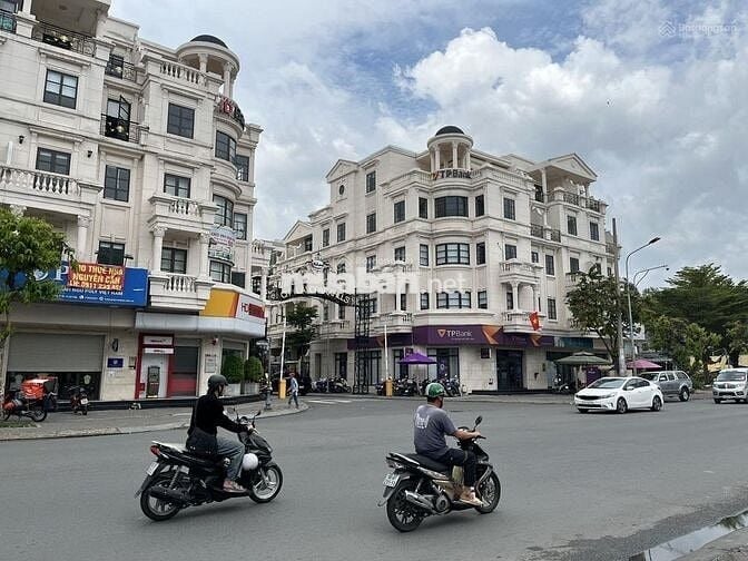 Hiếm. Thống Nhất 2 tầng 3 phòng ngủ, Nhà có dòng tiền. 4.x tỷ